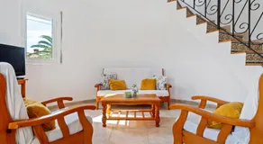 Villa avec piscine privée, terrasse et jardin | Vue mer - Image 4