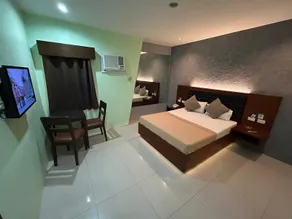 Hotel Apollo - Image 3