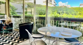 APPARTEMENT MODERNE Résidence LUXE MANDELIEU CANNES PLAGE PRIVÉE PISCINE TENNIS CASINO RESTO - Image 4