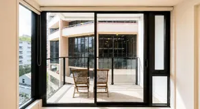 Sky Stars CBD Apartment - Image 5