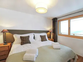 Super chalet built in 2013 - Image 3