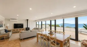 West Beach Holiday Home - Image 2