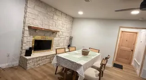 Serene modern updated Colleyville home - Image 4