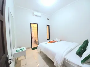 Homestay Syariah Jakal By Simply Homy - Image 5