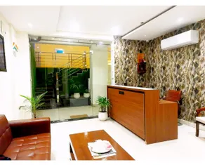 Hotel Lycoris Zirakpur -Near Chandigarh Airport l Free Parking l Family Friendly Rooms - Image 3
