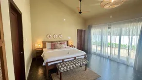 5BR Beachfront Villa with Pool - Villa Marina - Image 2