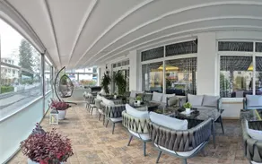 SAMMY'S HOTEL - Image 3