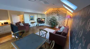 The Arch House - Image 3