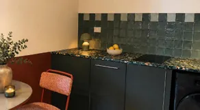 The Bron Apartment - newly renovated, designer stay - Image 3