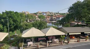 Petalidi Square - Image 2