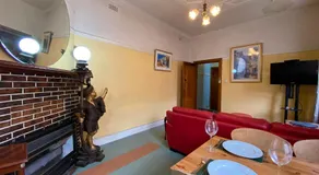 3 Bedroom Unit in the Heart of Beautiful Northcote - Image 3