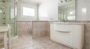 Gorgeous Home In Benalmádena With Sauna - Image 2
