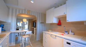 Appartement 57m2 avec 2 balcons -Vue mer - Image 4