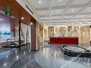 Huawen Four Season Hotel - Image 5
