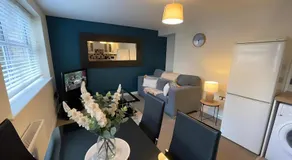 Large Apartments next to East Midlands Airport with Free Gated Parking! - Image 4