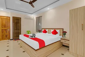 Super Guest House O R R INN - Image 2