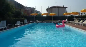 Hotel Crystal con Piscina Estiva Privata - SPIAGGIA INCLUSA con Formula All Inclusive 7 notti & ANIMAZIONE 2026 - Image 2