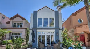 Oceanside Home w/ Rooftop Views - Steps to Beach! - Image 4