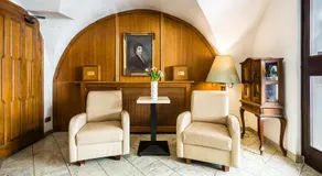 Hotel Metamorphis - Image 3