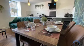 Manor House Apartments - Image 5