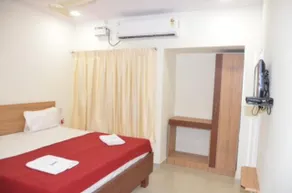 Raya's Inn - Image 3