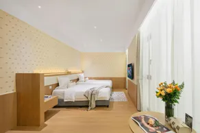 Vorgoda Design Hotel (Ningbo Tianyi Square Branch) - Image 2