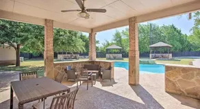 Heated Pool, Pool Table, Hot Tub, Home Theatre, Guest House, Basketball Court, Sleeps-20 - Image 5