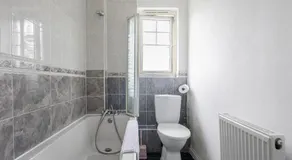 Beautiful Comfortable Double Room - Image 5