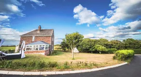New Wiggle Farmhouse - Image 4