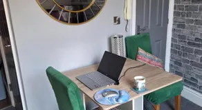Central Matlock Apartment - Image 3