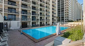 Gorgeous gulf front condo with pools hot tub and gym - Image 4