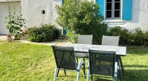 Homerez - Hus i Antezant-la-Chapelle - Image 1