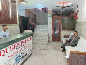 Hotel Queen Palace Guest House - Image 3