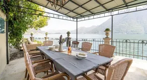 Storica Villa sul Lago di Como con darsena privata - Image 5