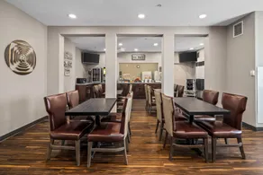 Prairie Crest Medicine Hat by IHG - Image 2
