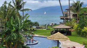 A9 Direct Oceanfront 2 Level 2 Lanai Amazing Views Sunsets & AC Comfort - Image 4