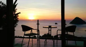 Sunset Hill Hotel - Image 4
