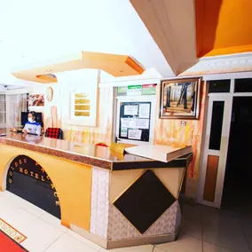 Golden Palace Hotel - Image 4