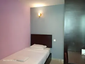 BB Motel - Image 5