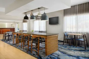Fairfield Inn by Marriott Philadelphia Airport - Image 2