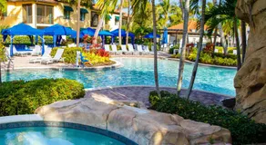 Naples Bay Resort and Marina - Image 2