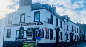 Newcastle Arms Hotel - Image 2