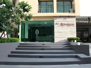 The Atrium Ratchada 13 Hotel - Image 5