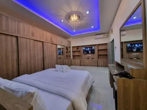 Luxury Pool Villa 5 mins to Phuket Old Town - Image 2
