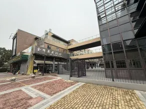 Ibis Styles Shanghai Pudong Airport Hotel - Image 5