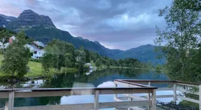 House on the lake - Image 5