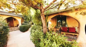 The Emerald Iguana Inn - Image 5