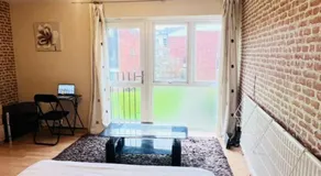 Convenient Retreat Rooms - Image 2