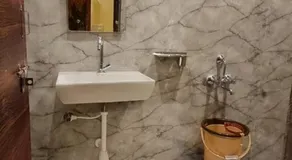 Ayodhya Guest House - Image 4