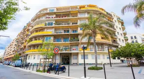 LE FRANCE AP4350 By Riviera Holiday Homes - Image 5